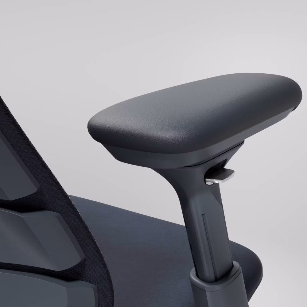 Кресло LiberNovo Omni Dynamic Midnight Black, 45 см