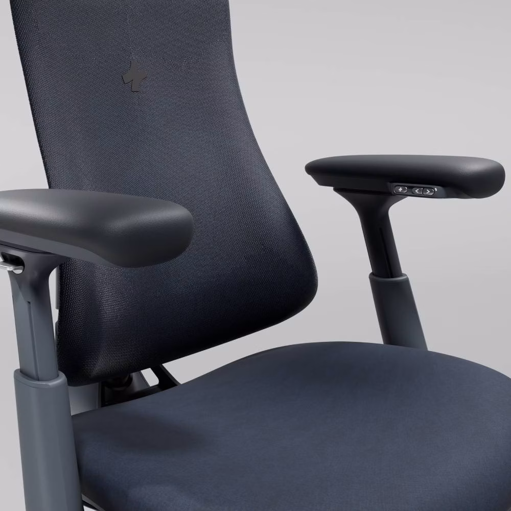 Кресло LiberNovo Omni Dynamic Midnight Black, 45 см