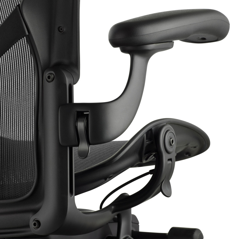 Кресло Herman Miller Aeron Black Onyx (Gaming), размер C