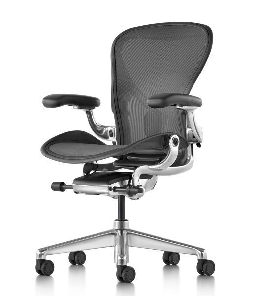 Кресло Herman Miller Aeron Graphite / Polished Aluminum, размер C