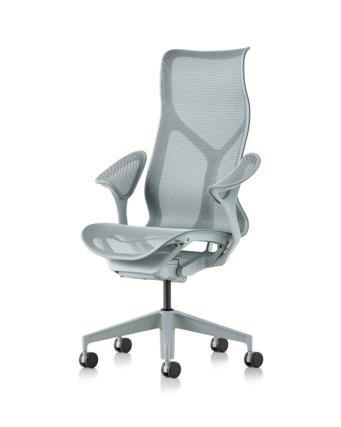 Кресло Herman Miller Cosm, высокая спинка, цвет Glacier, подлокотники «лепестки» (Leaf)