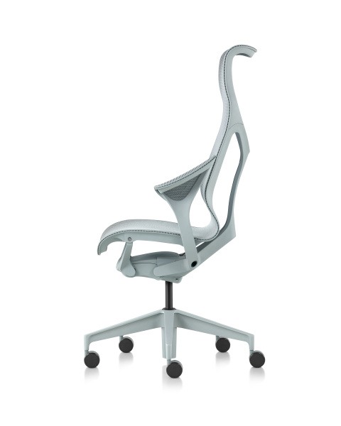 Кресло Herman Miller Cosm, высокая спинка, цвет Glacier, подлокотники «лепестки» (Leaf)